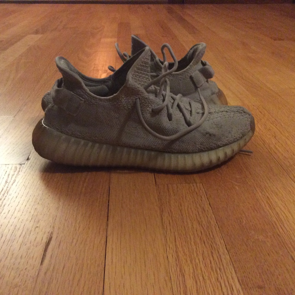 Adidas Yeezy Boost 350 V2 Sesame F99710 Mens Size US Size 10 100% AUTHENTIC USED